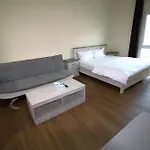 Druvya Holiday Homes, Bld Dg059, Street No,4 Discovery Gardens, Close To The Gardens Metro 3 Minutes Walkable