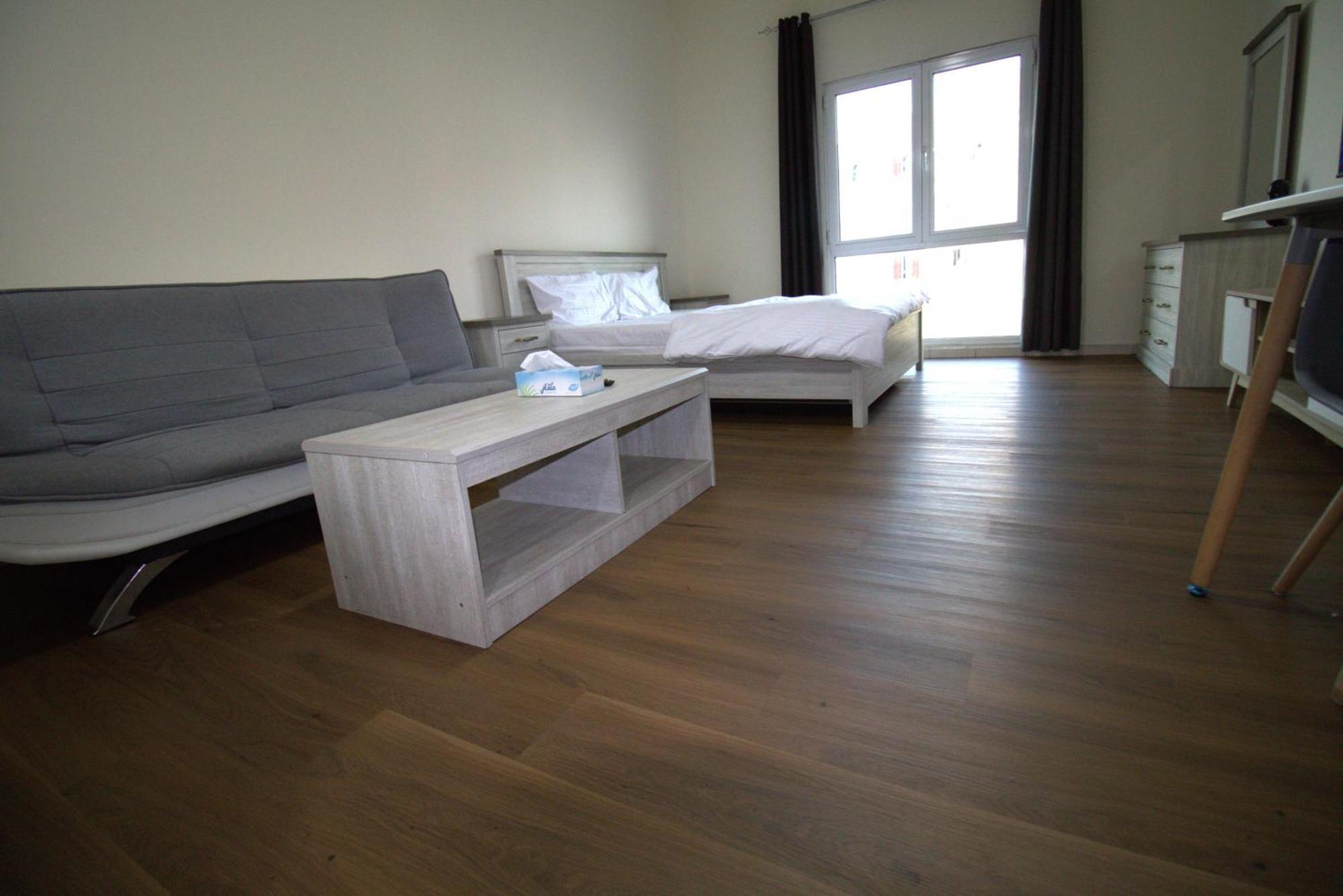 Druvya Homes, Bld Dg059, Street No,4 Discovery Gardens, Close To The Gardens Metro 3 Minutes Walkable *